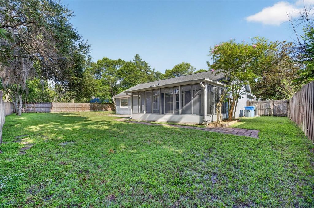 Image 27 of property listing at 1022 WARD CIRCLE, Oviedo, FL 32765