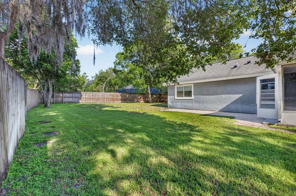 Image 28 of property listing at 1022 WARD CIRCLE, Oviedo, FL 32765