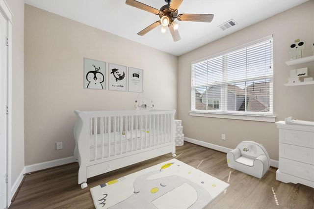 603 Link Road F, Houston, TX 77009