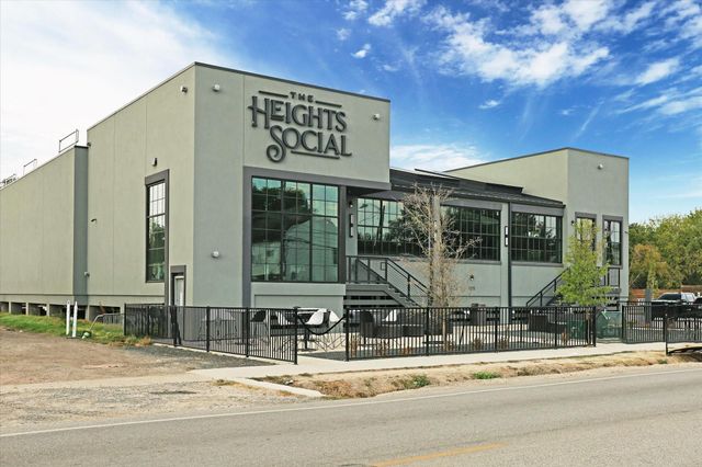 603 Link Road F, Houston, TX 77009