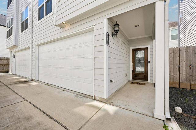 603 Link Road F, Houston, TX 77009
