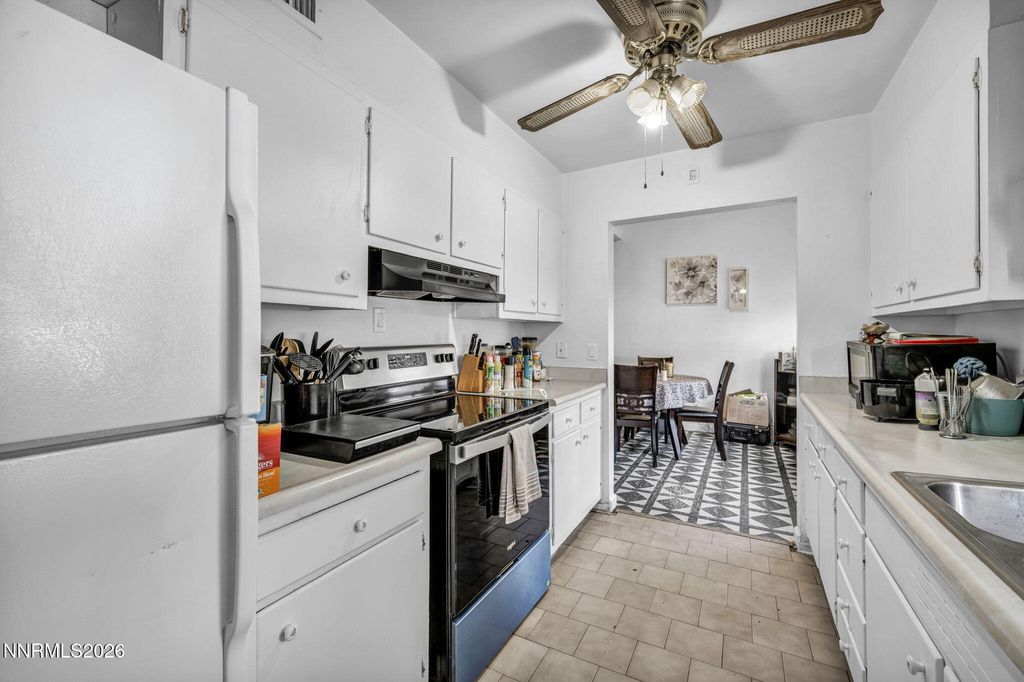 Image 10 of property listing at 11932 Rocky Mountain Street, Reno, NV 89506