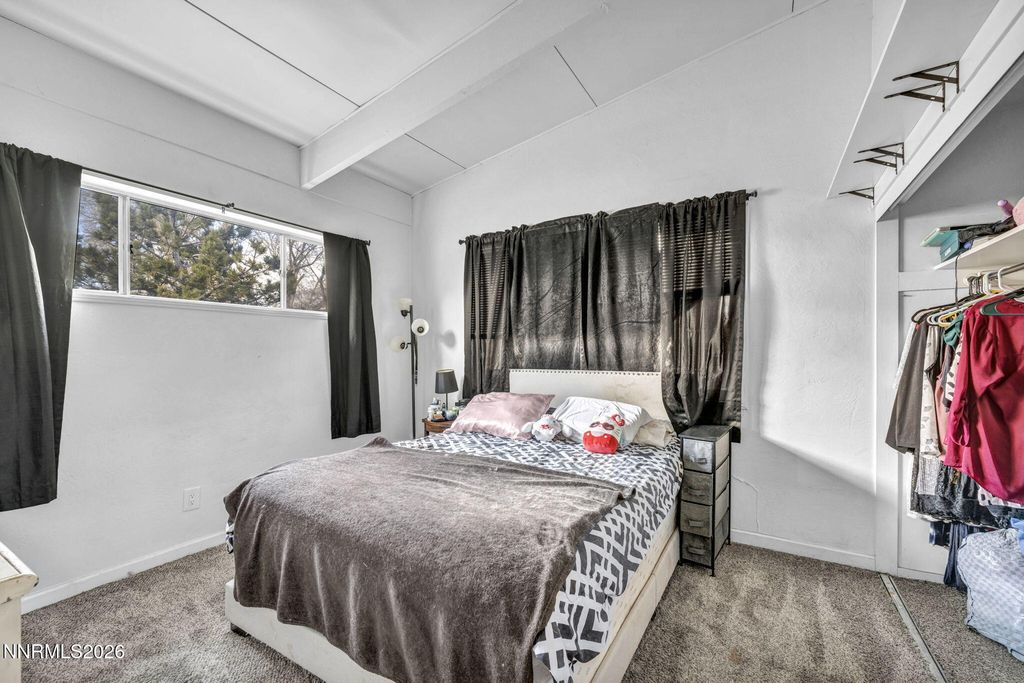 Image 12 of property listing at 11932 Rocky Mountain Street, Reno, NV 89506