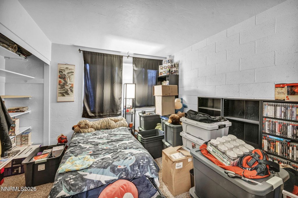 Image 16 of property listing at 11932 Rocky Mountain Street, Reno, NV 89506