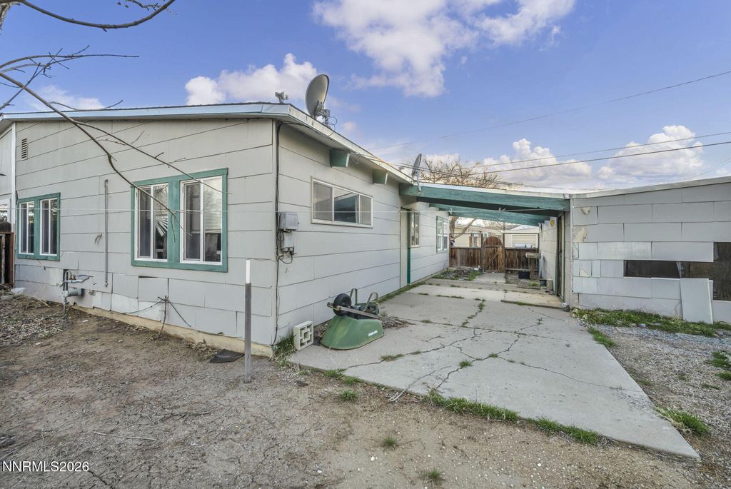 Image 23 of property listing at 11932 Rocky Mountain Street, Reno, NV 89506