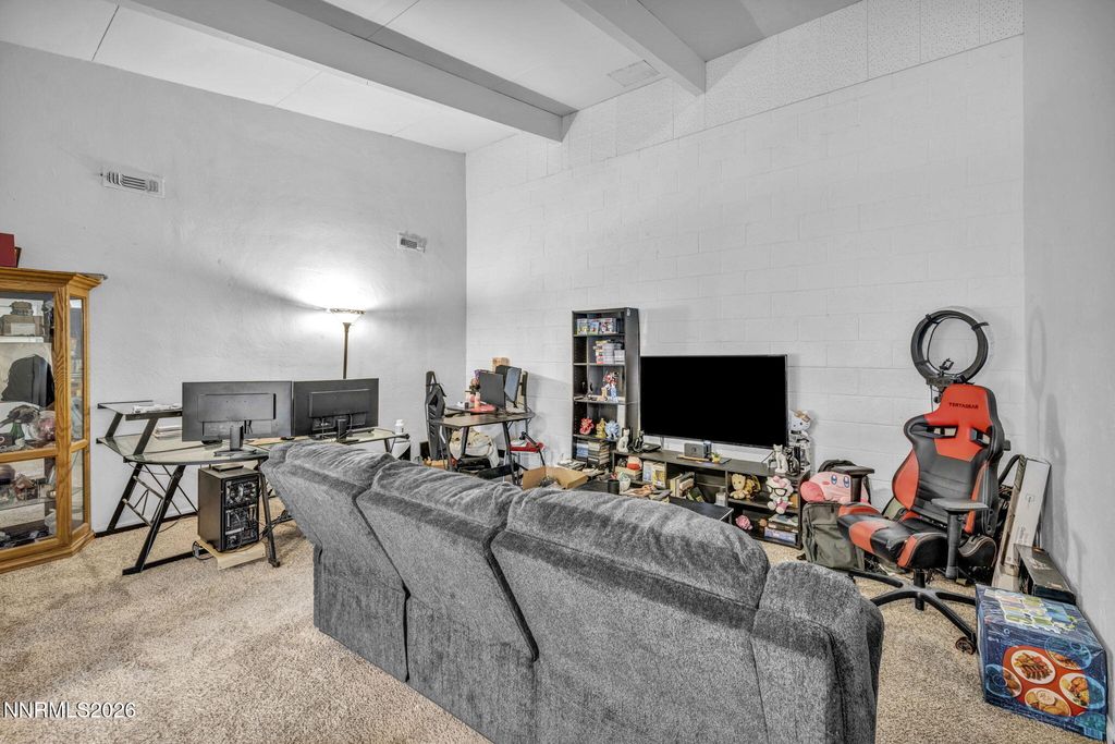 Image 4 of property listing at 11932 Rocky Mountain Street, Reno, NV 89506