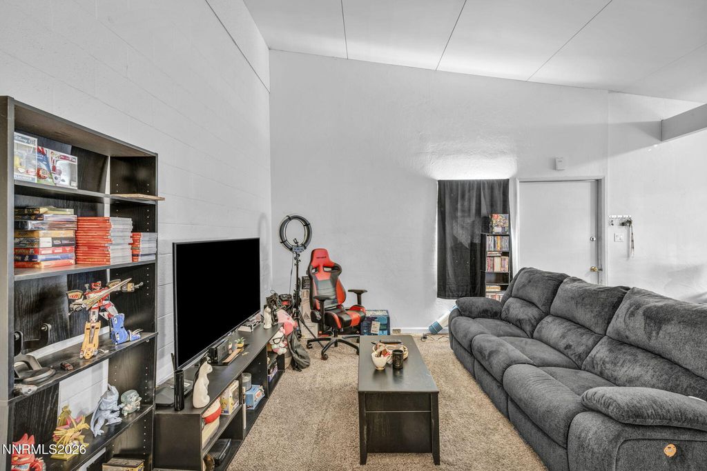 Image 6 of property listing at 11932 Rocky Mountain Street, Reno, NV 89506