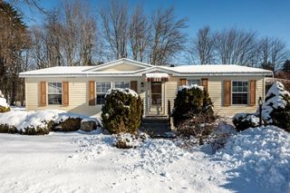 20 Seneca Street, Rochester, NH 03867