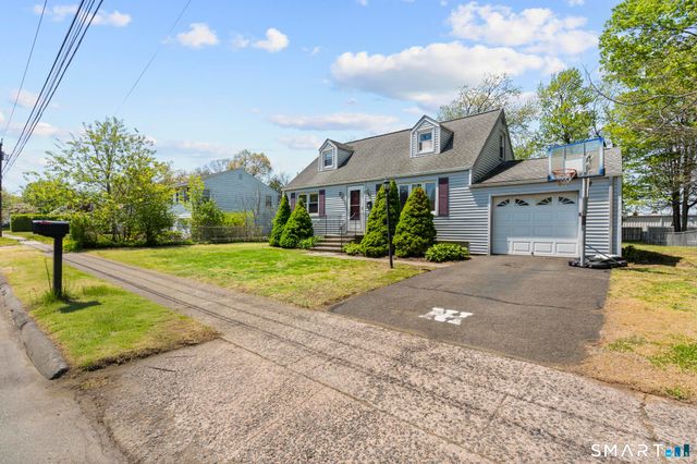 4 Bowen Road, North Haven, CT 06473