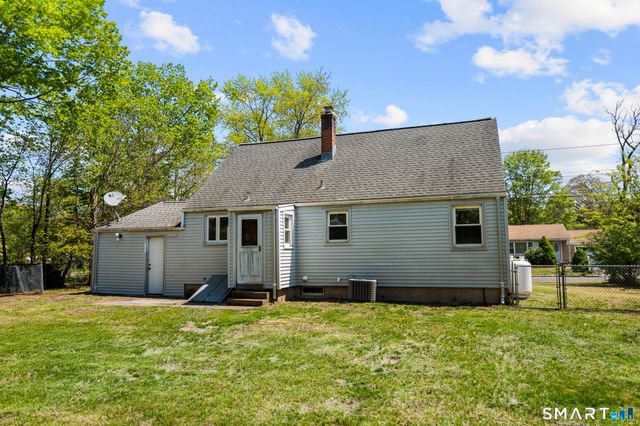 4 Bowen Road, North Haven, CT 06473
