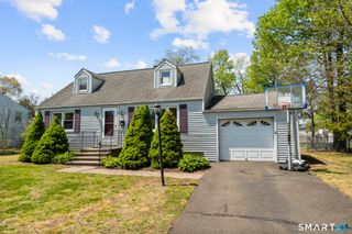 4 Bowen Road, North Haven, CT 06473