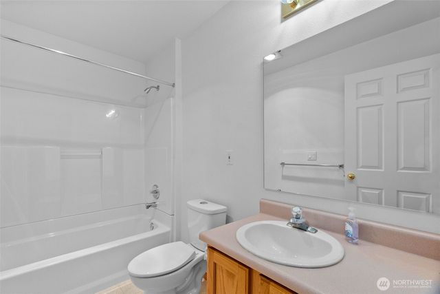 5030 Ad El Road SE, Olympia, WA 98513