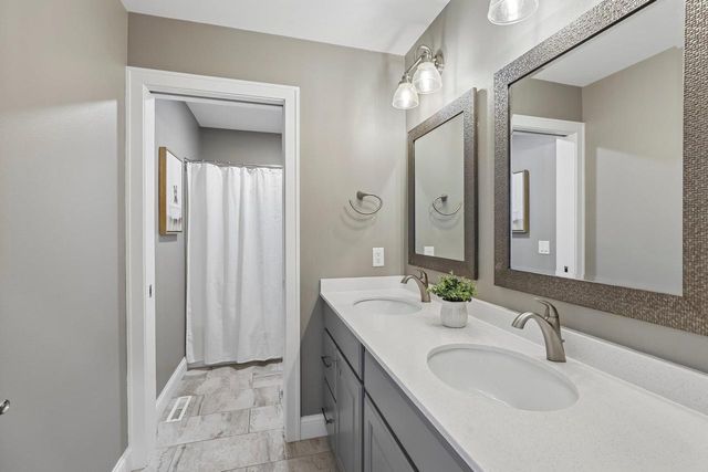 2401 Freshford Drive, Waunakee, WI 53597