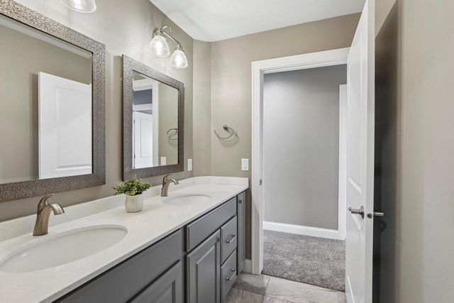 2401 Freshford Drive, Waunakee, WI 53597
