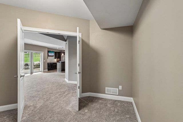 2401 Freshford Drive, Waunakee, WI 53597
