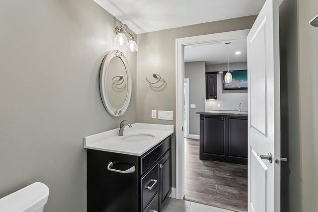 2401 Freshford Drive, Waunakee, WI 53597