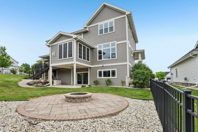 2401 Freshford Drive, Waunakee, WI 53597