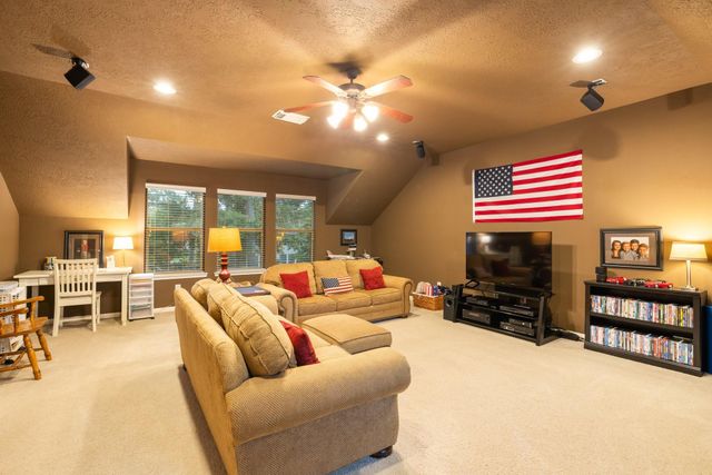 31103 Silverwood Oaks Court, Spring, TX 77386