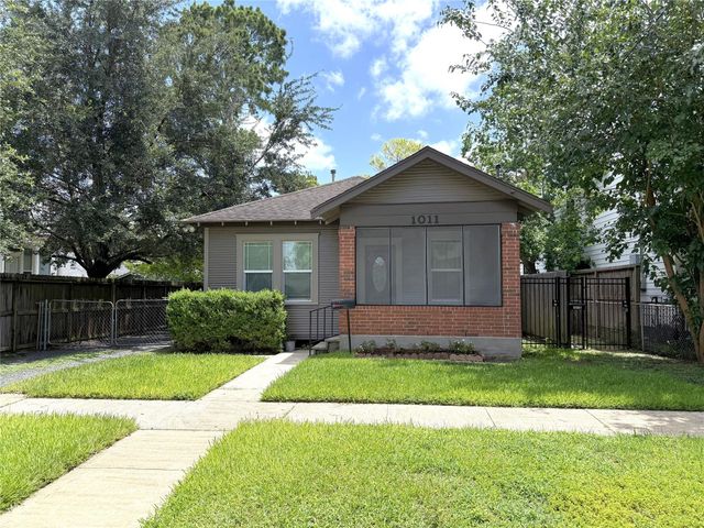 1011 Nadine Street A, Houston, TX 77009