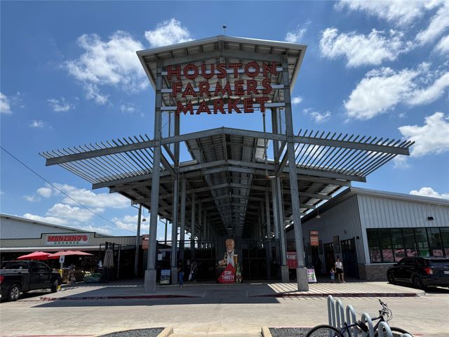 1011 Nadine Street A, Houston, TX 77009