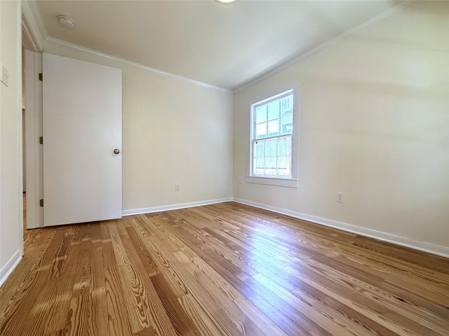 1011 Nadine Street A, Houston, TX 77009