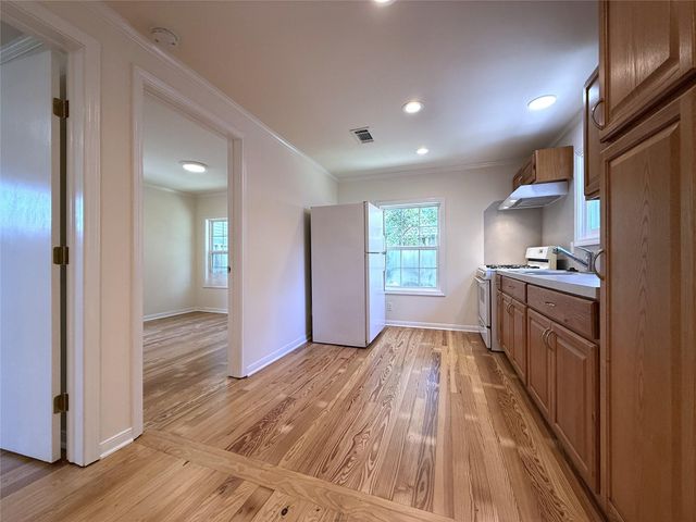 1011 Nadine Street A, Houston, TX 77009