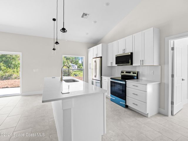 1542 Trojan Street SE, Palm Bay, FL 32909