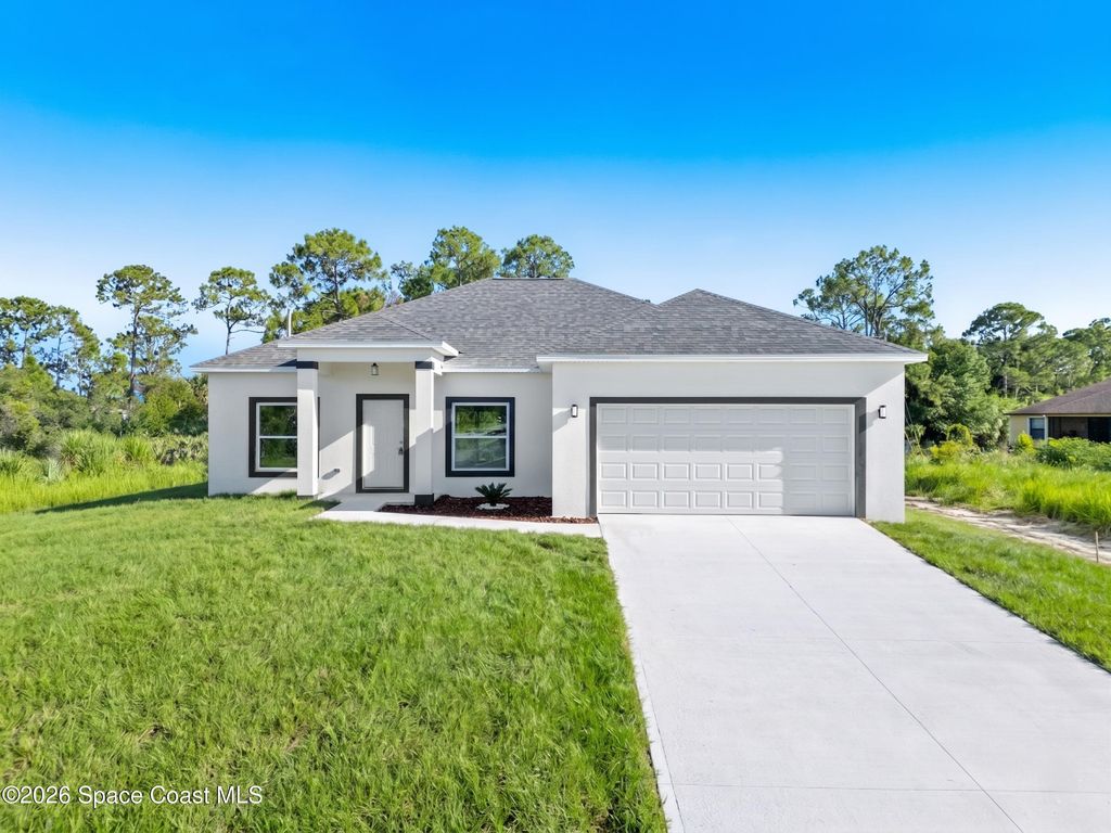 1542 Trojan Street SE, Palm Bay, FL 32909