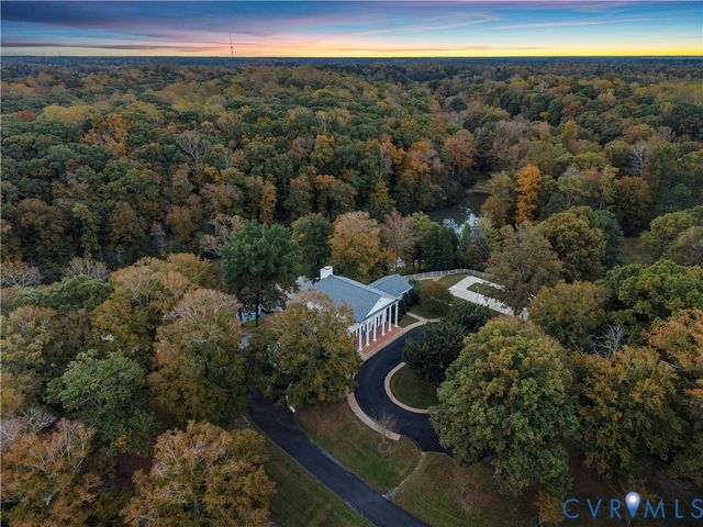 262 Thompson Ln, Williamsburg, VA 23188