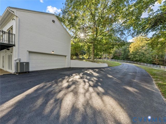 262 Thompson Ln, Williamsburg, VA 23188