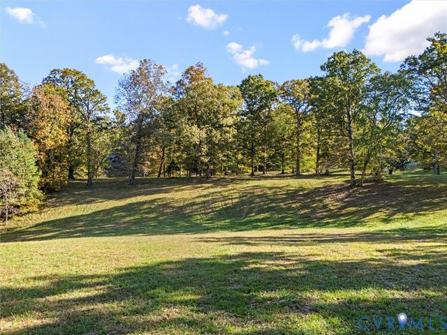 262 Thompson Ln, Williamsburg, VA 23188