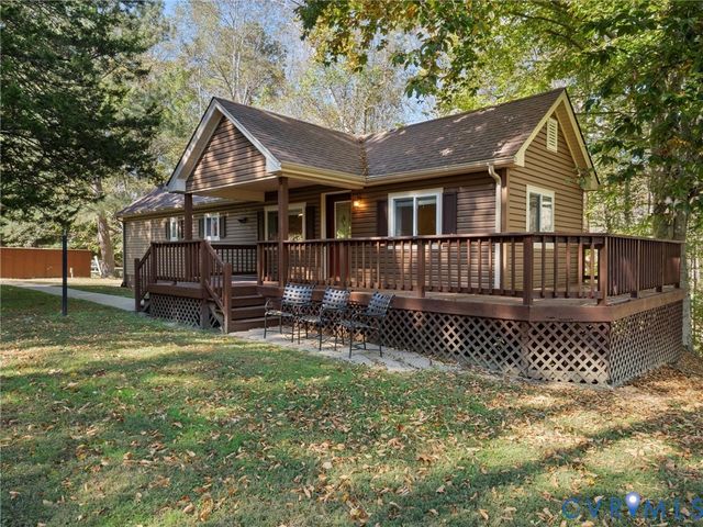 262 Thompson Ln, Williamsburg, VA 23188