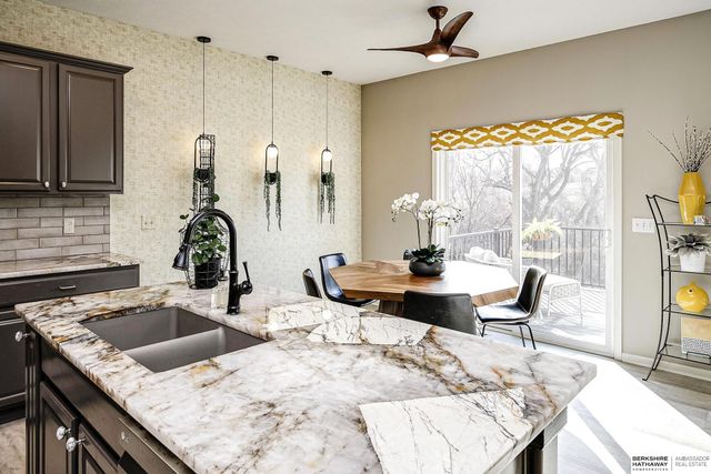 17505 Wirt Street, Omaha, NE 68116