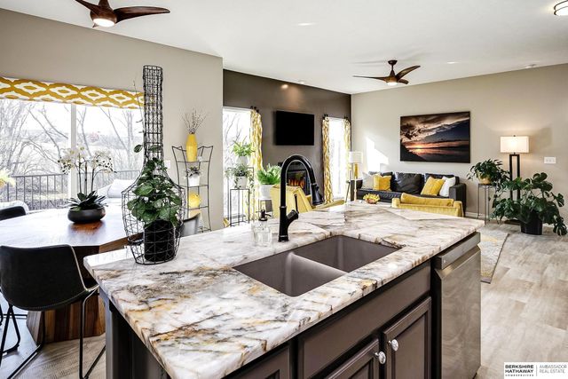 17505 Wirt Street, Omaha, NE 68116