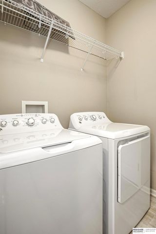 17505 Wirt Street, Omaha, NE 68116