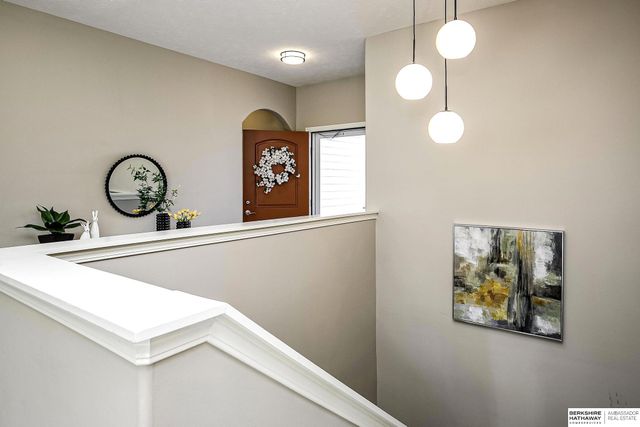 17505 Wirt Street, Omaha, NE 68116