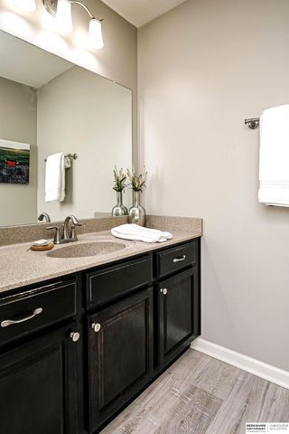 17505 Wirt Street, Omaha, NE 68116