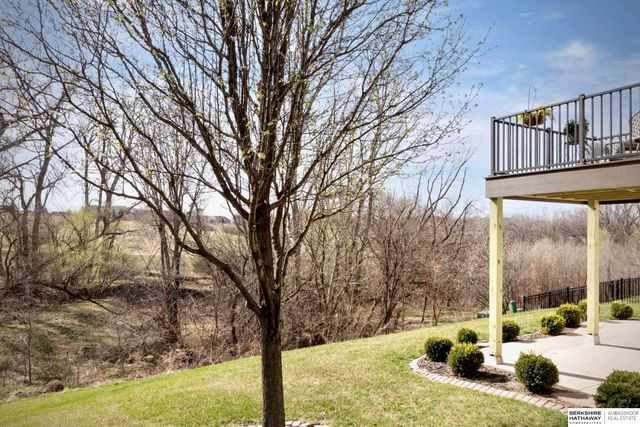 17505 Wirt Street, Omaha, NE 68116