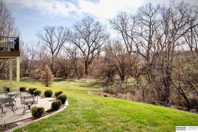 17505 Wirt Street, Omaha, NE 68116