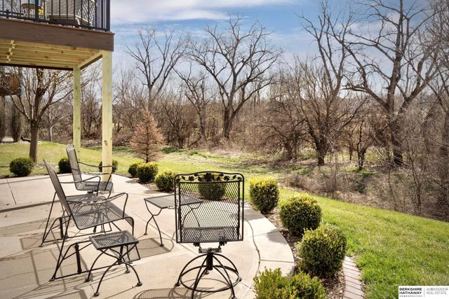 17505 Wirt Street, Omaha, NE 68116