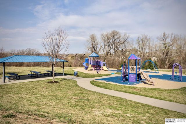 17505 Wirt Street, Omaha, NE 68116