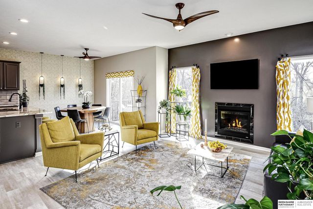 17505 Wirt Street, Omaha, NE 68116