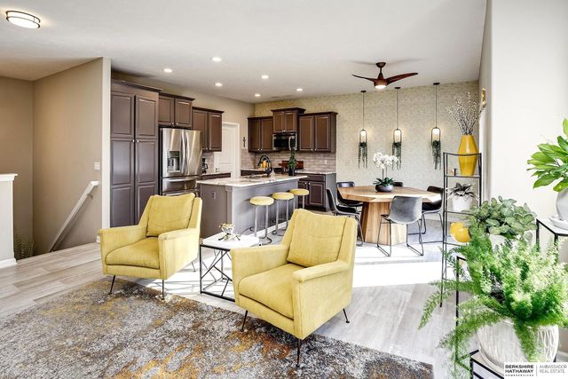 17505 Wirt Street, Omaha, NE 68116