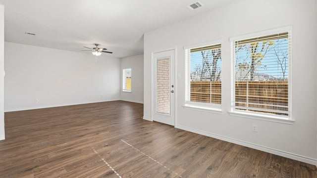 1301 Hopes Lake Drive, Princeton, TX 75407