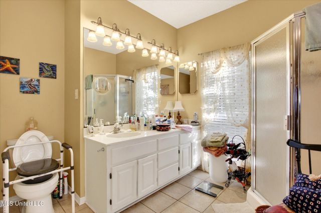 8824 Kipapa Way, Diamondhead, MS 39525