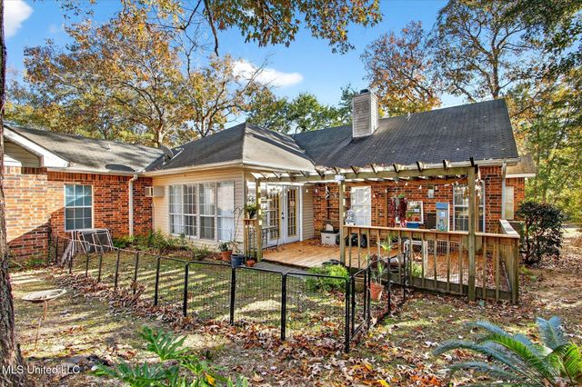 8824 Kipapa Way, Diamondhead, MS 39525