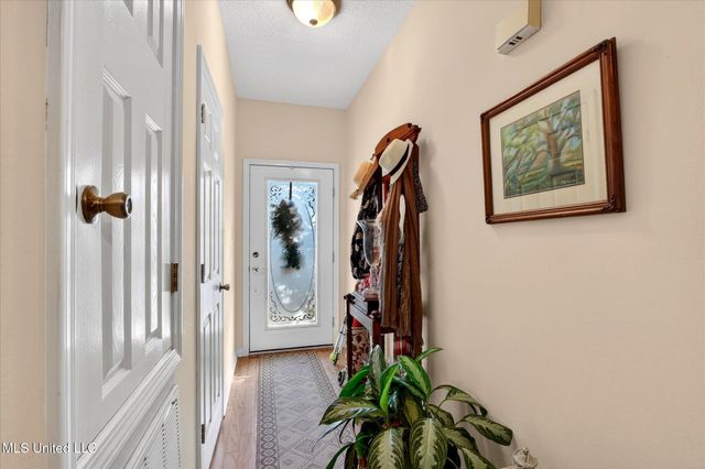 8824 Kipapa Way, Diamondhead, MS 39525