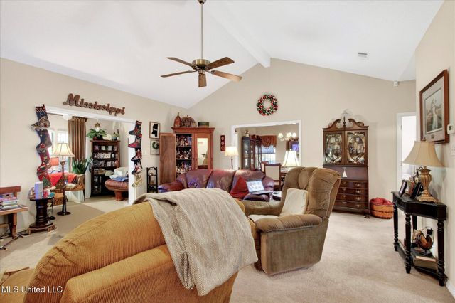 8824 Kipapa Way, Diamondhead, MS 39525