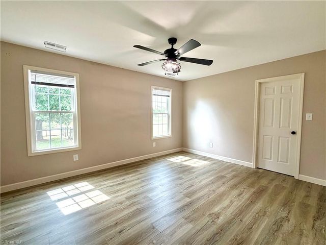 1027 Tabor Road, Olin, NC 28660