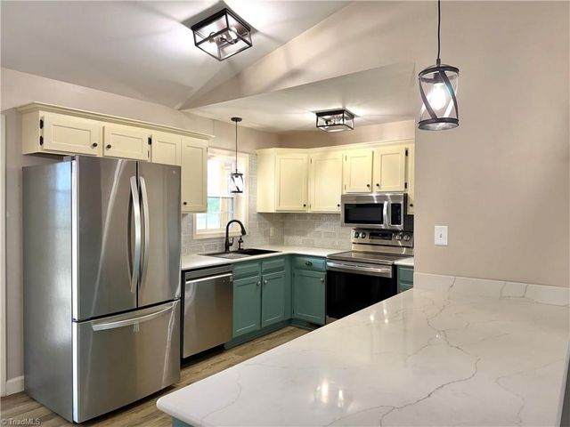 1027 Tabor Road, Olin, NC 28660